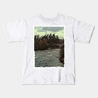 Invercauld Bridge, River Dee, Braemar, Scottish Highlands, UK (6) Kids T-Shirt